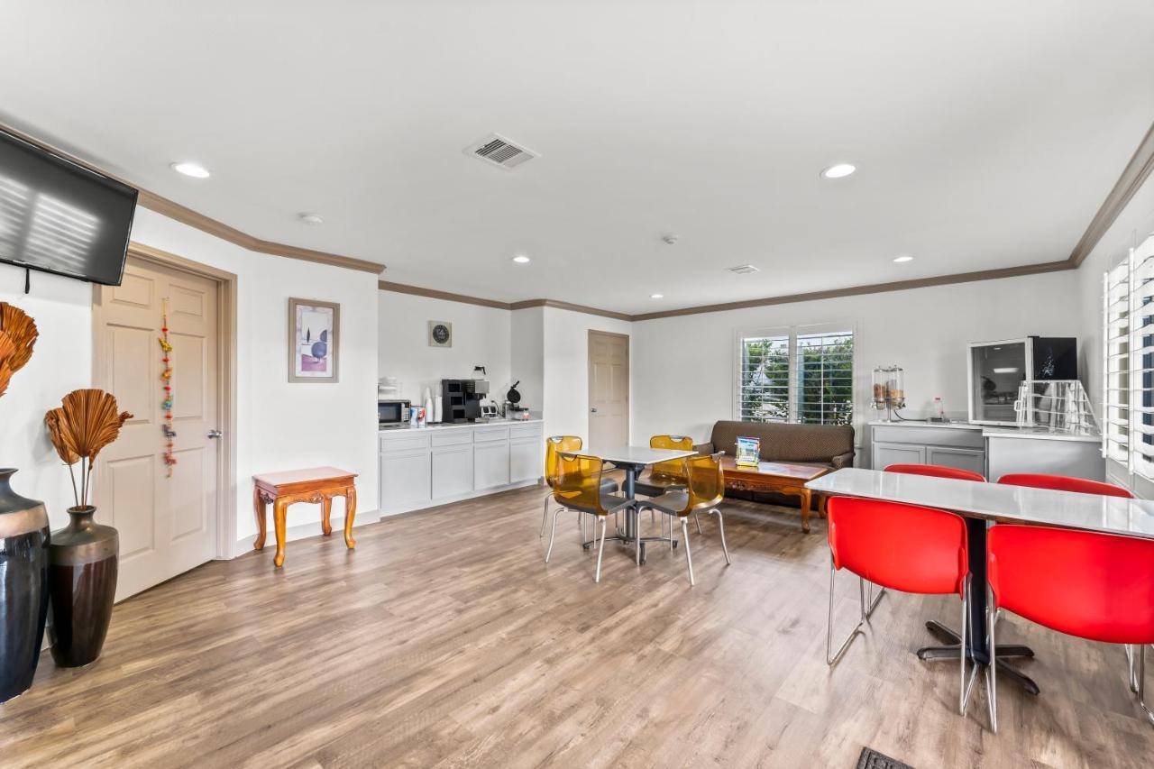 Executive Inn & Suites Magnolia Εξωτερικό φωτογραφία
